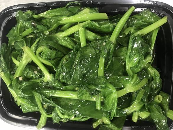 228- Snow Pea Tips with Garlic Sauce 蒜蓉豆苗